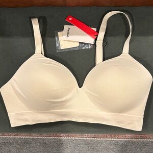 Popilush Seamless Light Cream T-Shirt Bra - Wireless Comfort